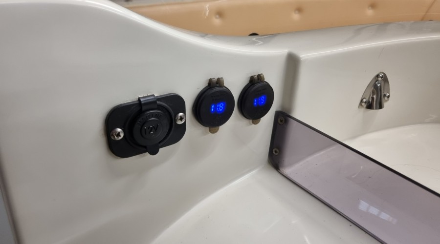 Eolo 590 Open Met Yamaha F150 en trailer (Bomvol!)